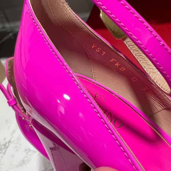 New Valentino Garavani Tan-Go Platform Pump Pink Patent Leather Sz 38.5 / 8.5 US - Picture 9 of 16